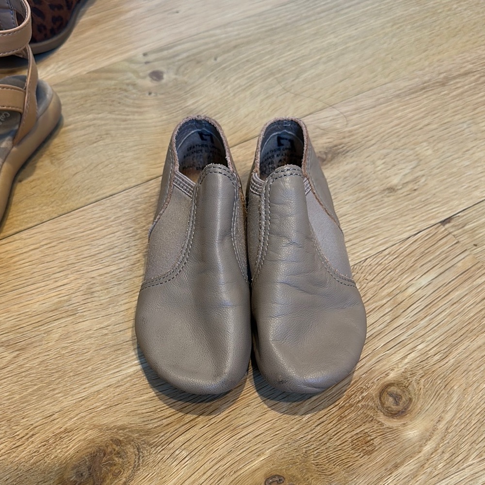 Men's Tan Slip-On Shoes